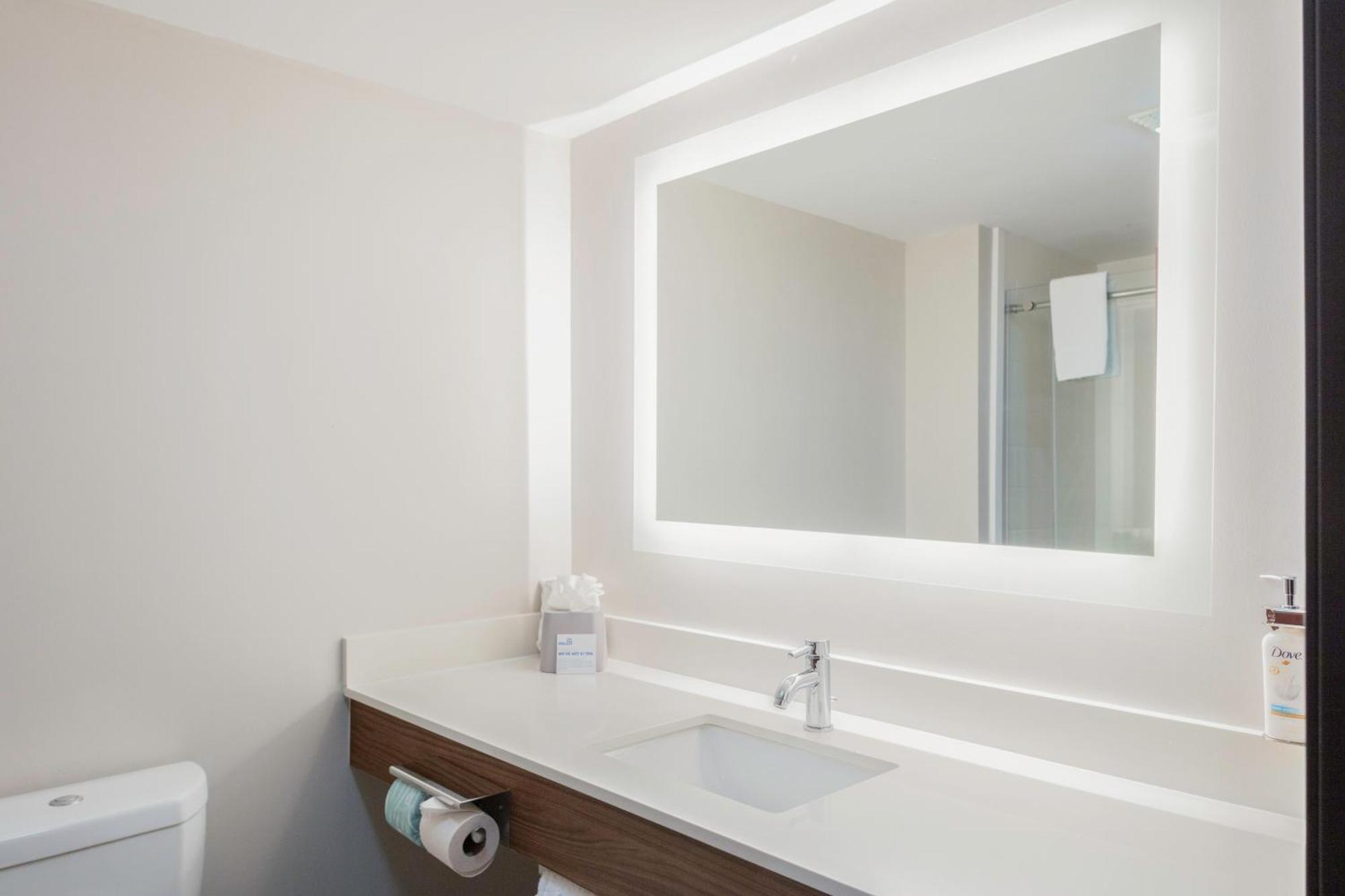 Holiday Inn Express Florence Northeast By Ihg Zewnętrze zdjęcie